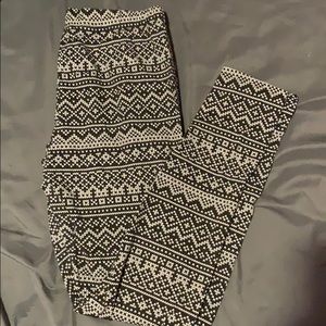 No Boundaries Designed Leggings